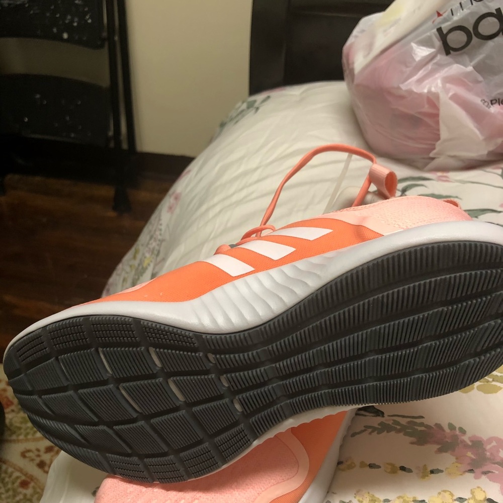 Adidas sneaker - Picture 4 of 6